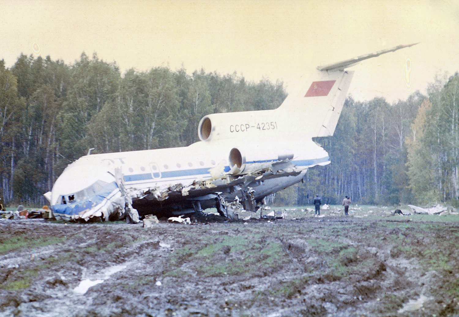 Crash of a Yakovlev Yak-42 in Sverdlovsk: 4 killed | Bureau of Aircraft Accidents Archives1500 x 1038