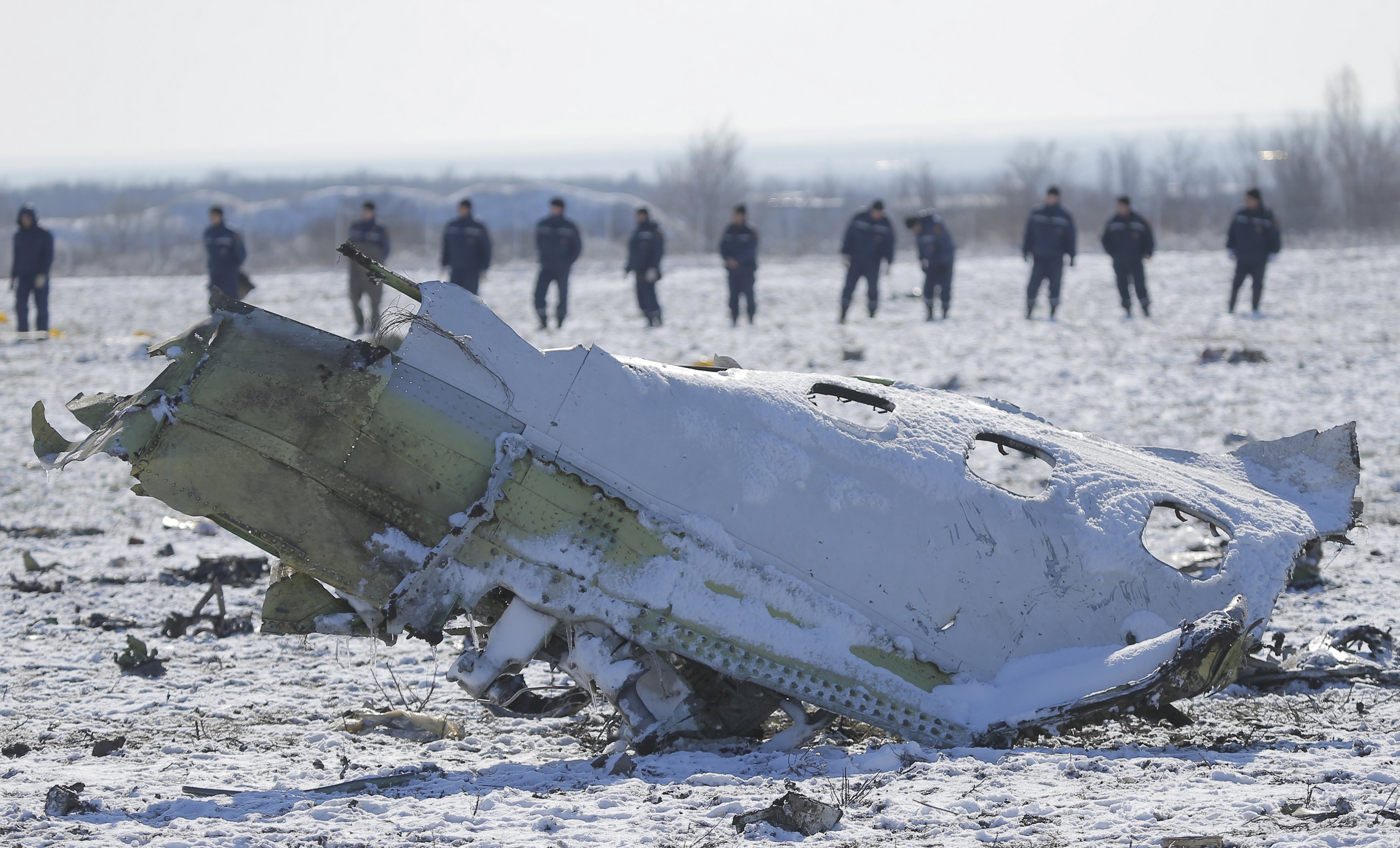 Boeing ростов на дону. Крушение Боинга 737 в Ростове. Боинг 737 Ростов на Дону катастрофа. Катастрофа Boeing 737 в Ростове. Flydubai Ростов на Дону крушение.