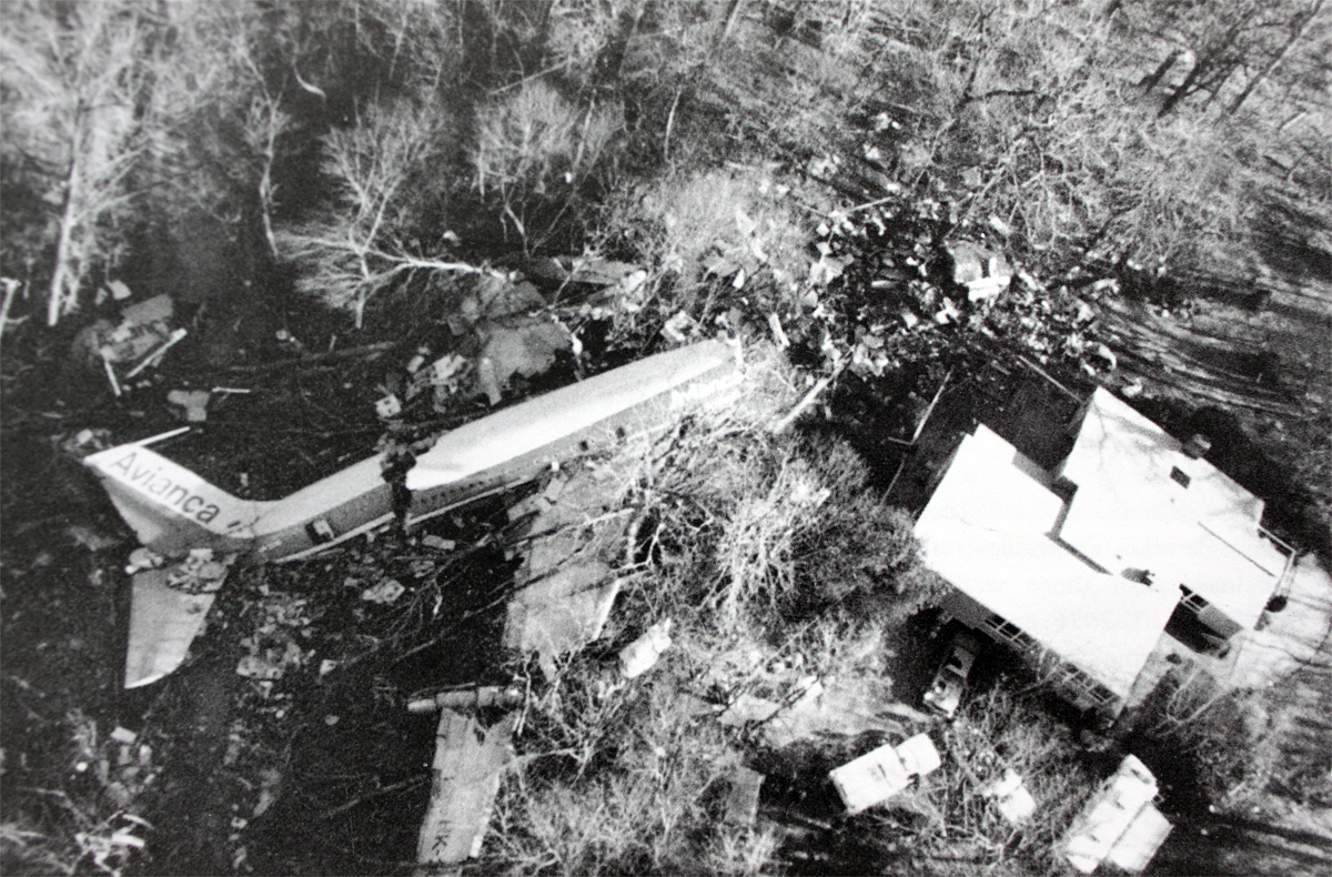 Crash of a Boeing 707-321B in Cove Neck: 73 killed | Bureau of Aircraft Accidents Archives