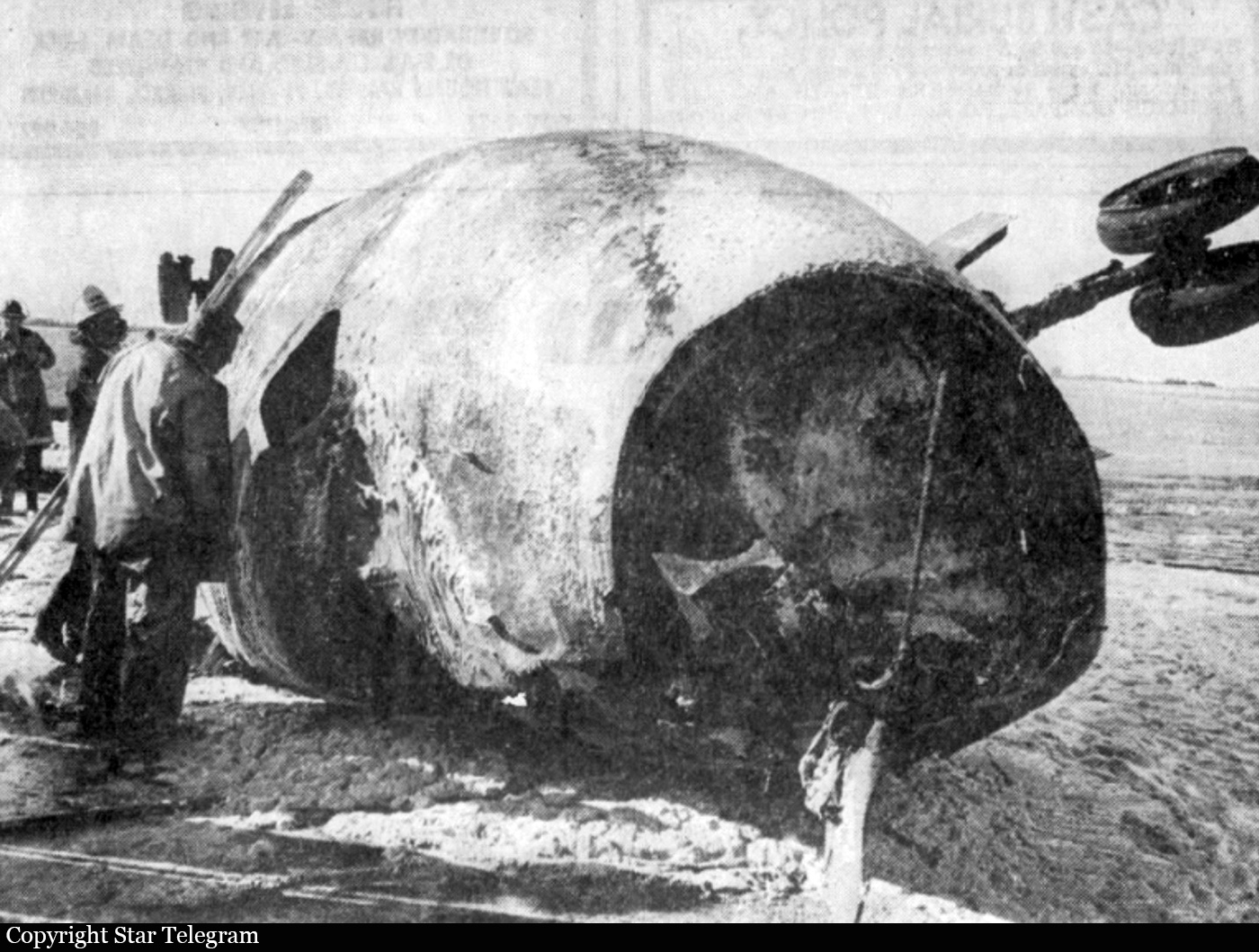 Crash of a Douglas DC-9-14 in Fort Worth: 4 killed | Bureau of
