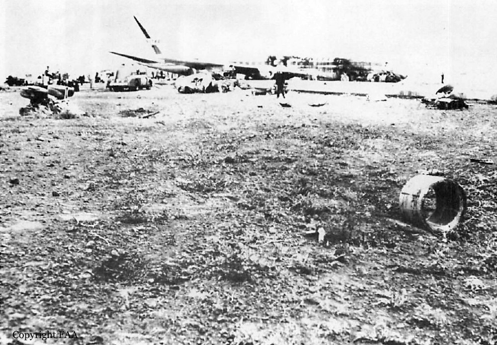 Crash of a Douglas DC-8-12 in Denver: 18 killed | Bureau of Aircraft ...