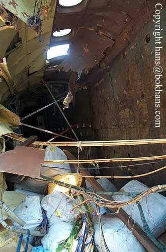 Crash of an Antonov AN-12BP in Colombo: 9 killed | Bureau of ...