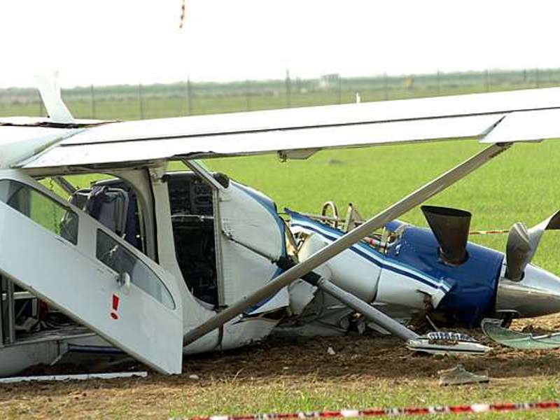 Crash Of A Pilatus Pc 6 B2 H4 Turbo Porter In Ravenna Bureau Of Aircraft Accidents Archives