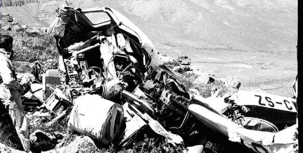 Crash of a Rockwell Aero Commander 680F near Calvinia: 1 killed