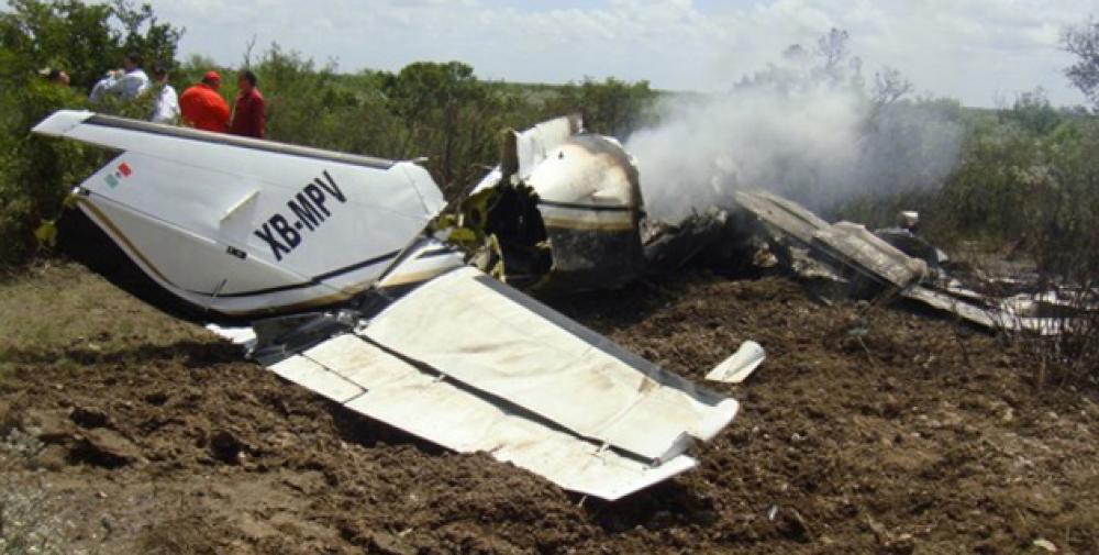 Crash of a Piper PA-31T Cheyenne II near La Fragua Dam: 8 killed 